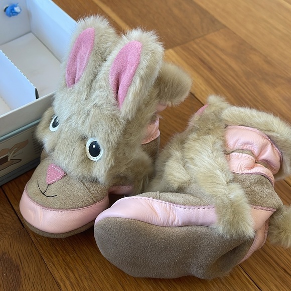 Baby Booties - Picture 2 of 4